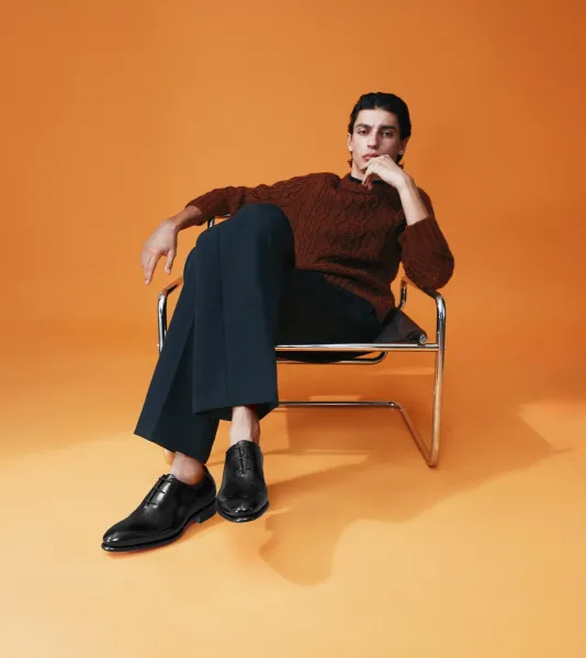 Avec Santoni foulez du pied la dolce vita