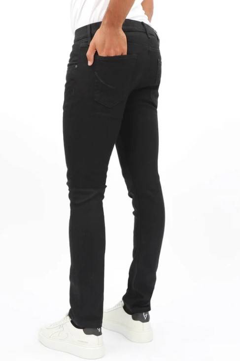 Venez découvrir en boutique un large choix de Jeans Hand Picked