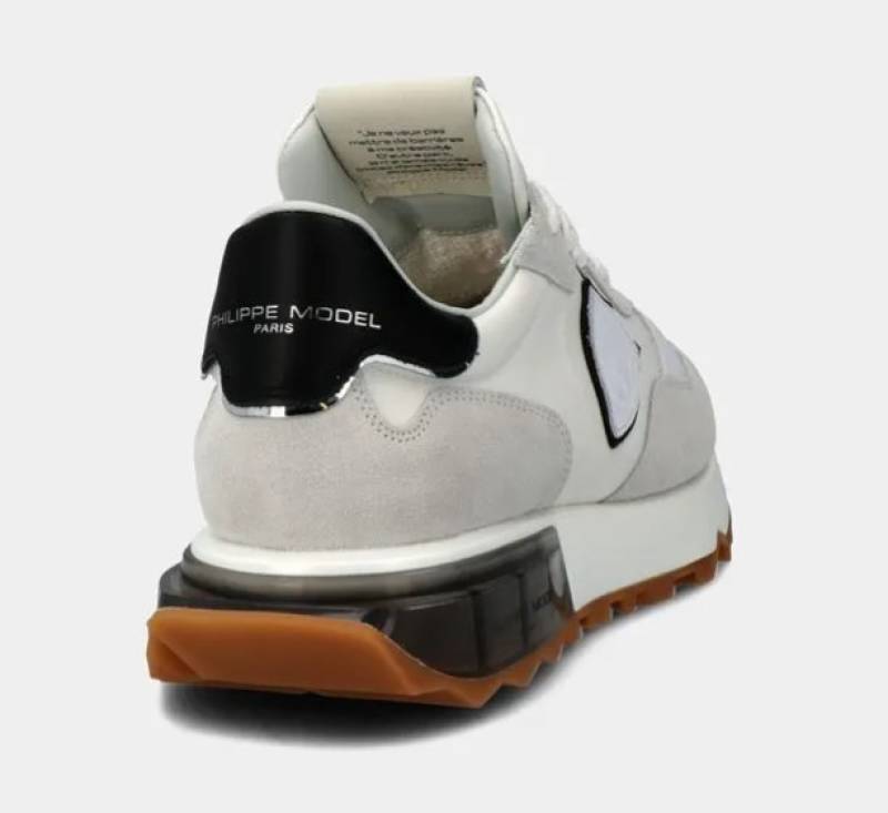 l'esprit Model dans un forme plus moderne